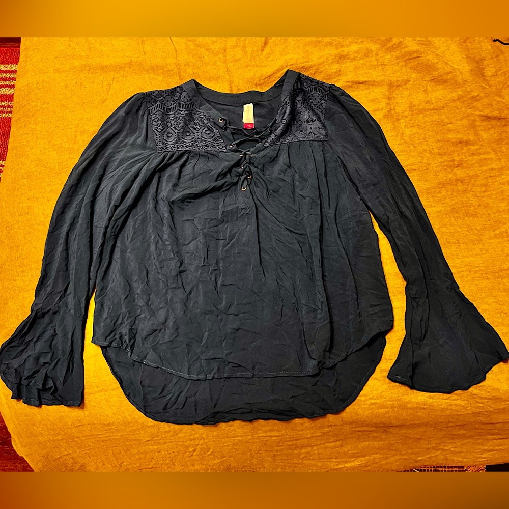 Brand: no boundaries Color: dark teal blue Size: medium
